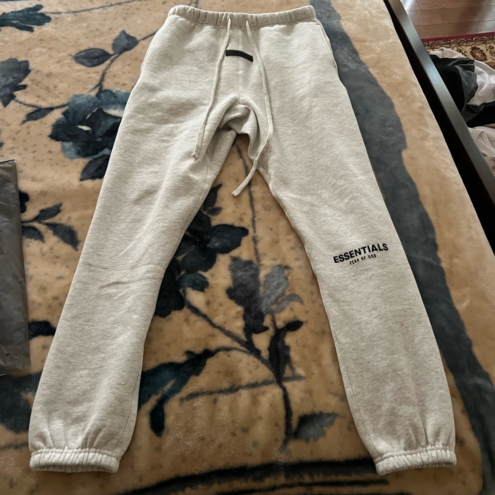 Men’s Essentials Light Oatmeal Pants